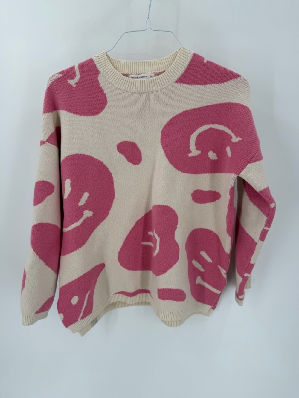 Anthropologie Moon & Madison Smiley Face Pullover Crewneck Novelty Comfy Sweater - Picture 3 of 8